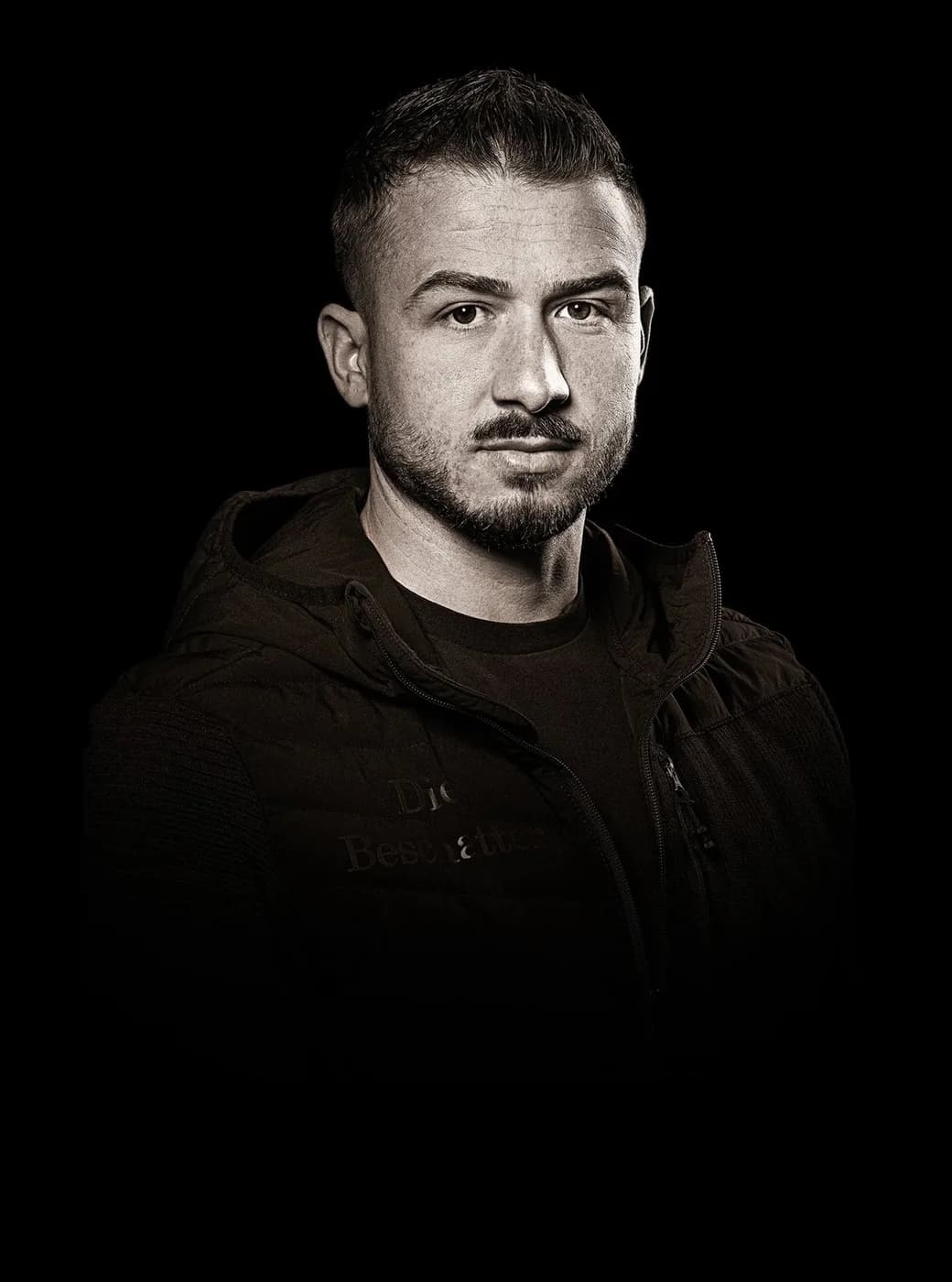 Justin Brahimaj, Servicemonteur